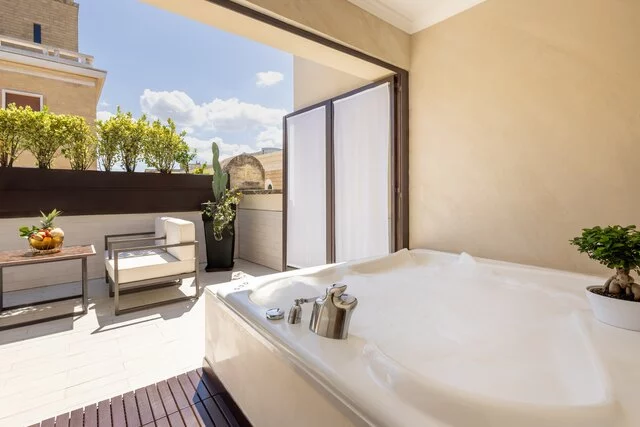 Tivoli Palazzo 1880 Lecce Hotel_Guest Room Suite with Jacuzzi