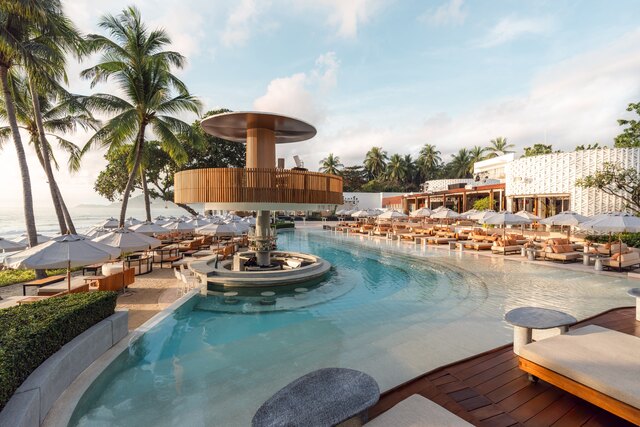 Club SEEN Koh Samui_Pool Bar.jpg