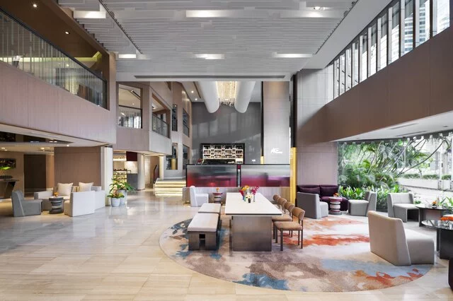 Avani_Ratchada_Bangkok_Hotel_Lobby_With_MetroLounge.JPG