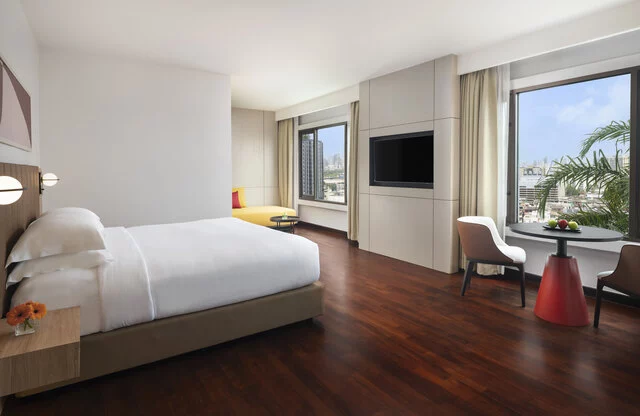 Avani_Ratchada_Bangkok_Junior Suite.JPG