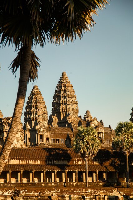 Anantara_Angkor_Resort_Experience_temple_Angkor_Wat_3.jpg