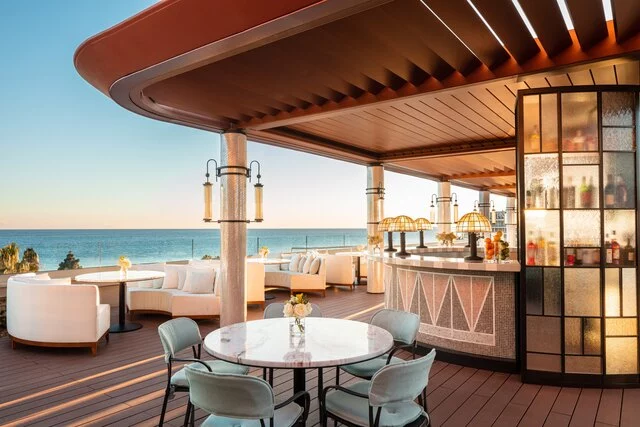 Anantara_Plaza_Nice_Hotel_Exterior_Bar_Panoramic_Day