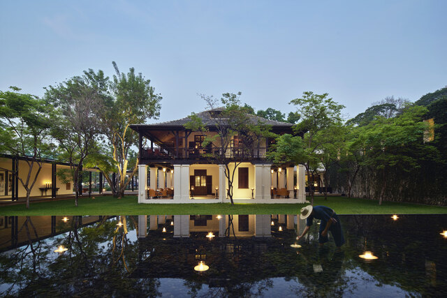 Anantara_Chiang_Mai_Resort_Restaurant_The_Service_1921_Colonial_House_with_Gardener.jpg