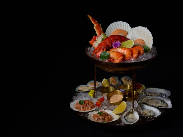 Anantara_Chiang_Mai_Resort_Restaurant_The_Service_Grand_Platter.jpg