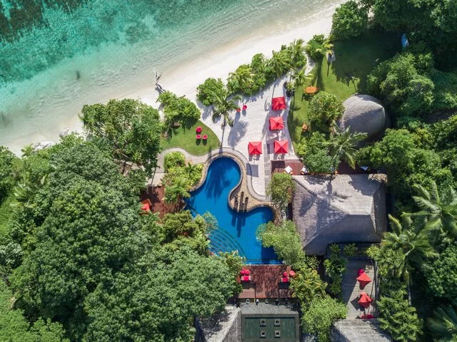 Anantara_Maia_Seychelles_Villas_TecTec_ Restaurant_Aerial_Main_Pool