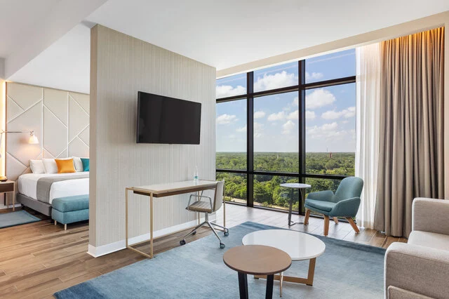 Avani_Cancun_Airport_Hotel_Guest_Room_Junior_Suite_with_View