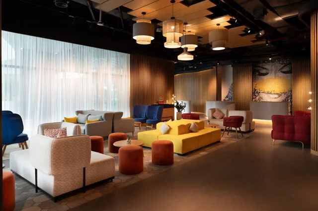 NH-Collection-Dubai-The-Palm_Lobby