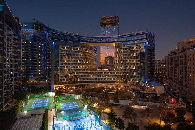 NH-Collection-Dubai-The-Palm_Night2
