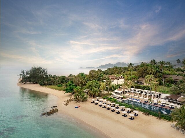 Anantara_Lawana_Koh_Samui_Resort_Aerial_Beach_1.jpg