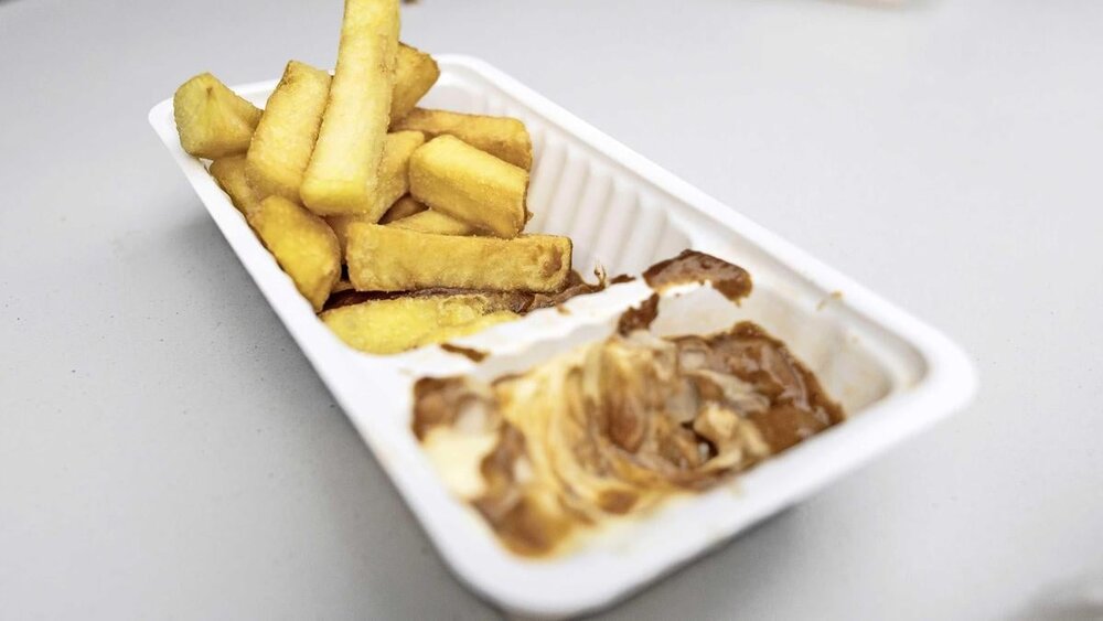 'Toeslag op je patatbakje helpt de snackverkoper, niet het milieu'