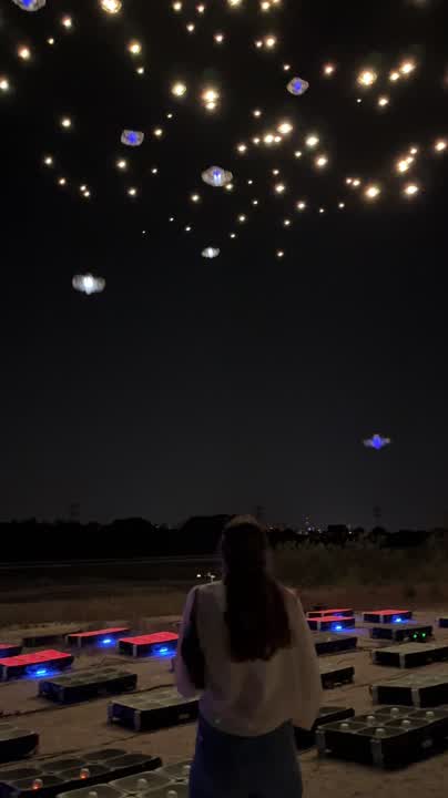 DroneArt Show_Fever (15).MOV