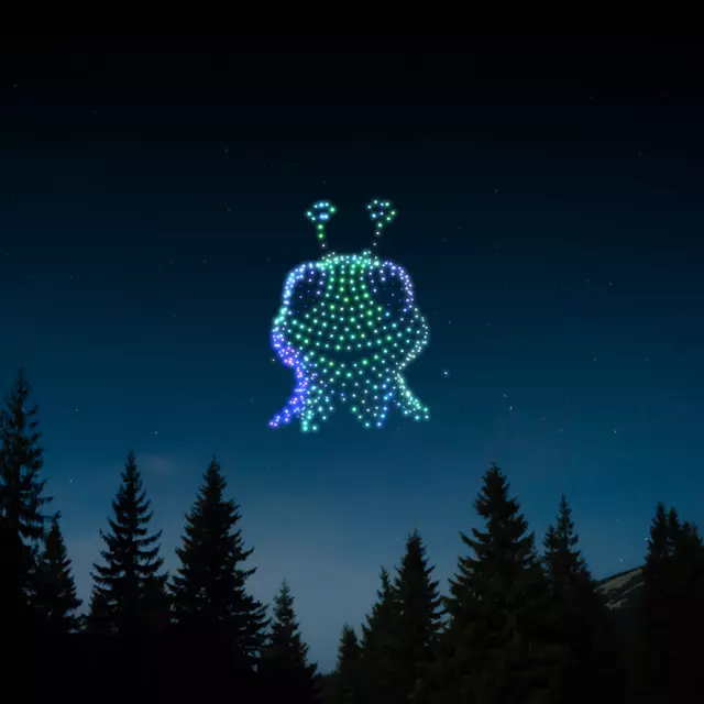 DroneArt Show: Space Chase