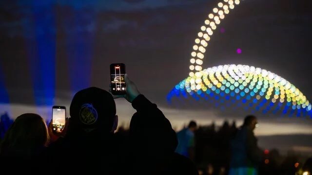 DroneArt Show: Space Chase