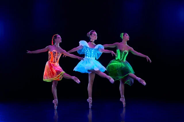 Ballet of Lights 8