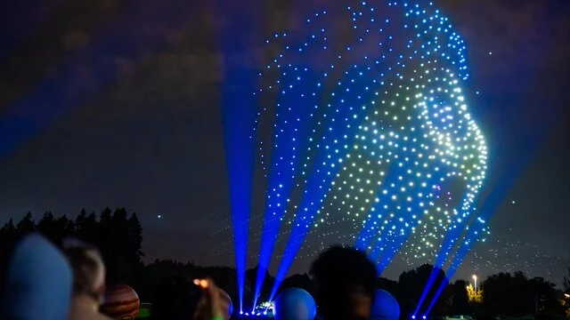 DroneArt Show: Space Chase
