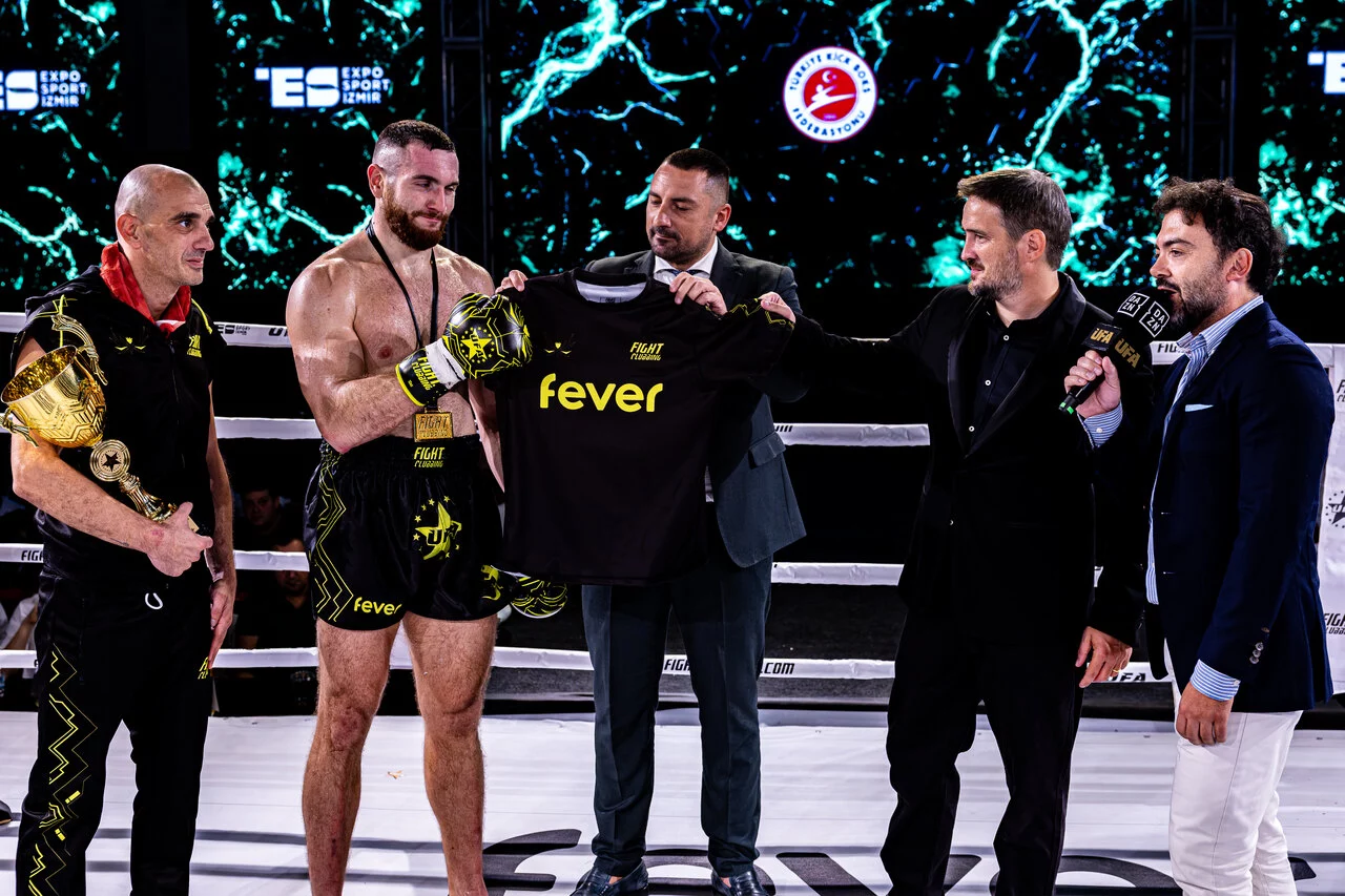 LANCIO FEVER DAZN GLOBAL (2).jpg
