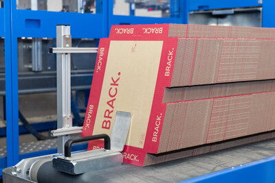 Willisau Logistikzentrum Brack. Pakete 16