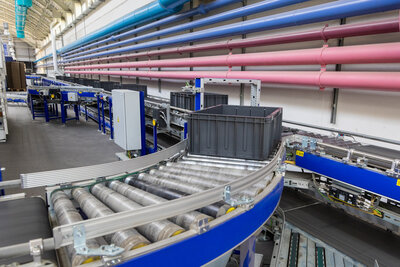 Willisau Logistikzentrum Brack.Alltron Förderband (9)