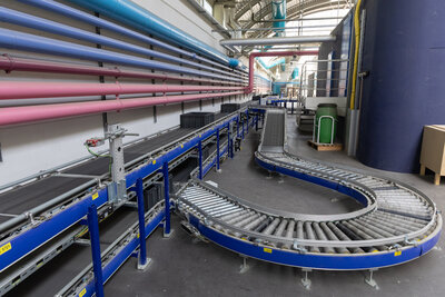 Willisau Logistikzentrum Brack.Alltron Förderband (14)