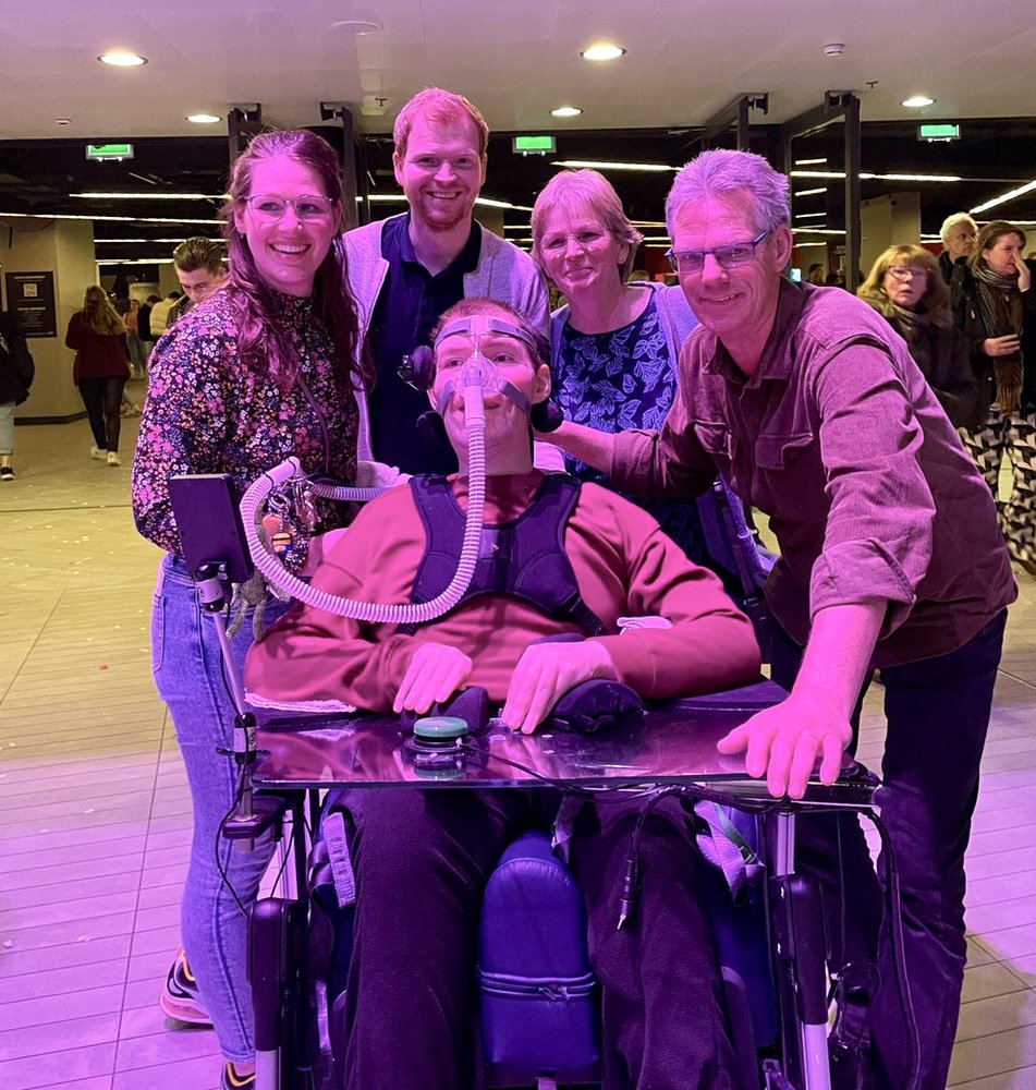 Christian en zijn familie bij het concert van Nick & Simon