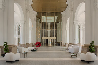 NH_Collection_Milano_CityLife_Entrance_Lobby_And_Reception