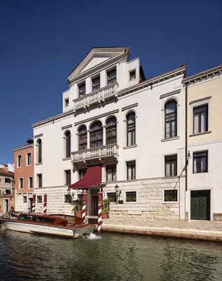 NH_Collection_Venezia_Grand_Hotel_Palazzo_dei_Dogi_Facade
