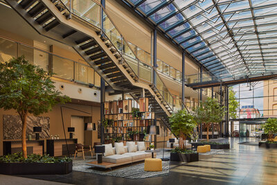 NH_Collection_Heidelberg_Lobby_and_reception_comfy_sitting_atrium-4313x2875