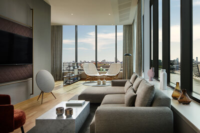 NH_Collection_Copenhagen_Room_Presidential_Suite_Living_Room_TV-4034x2690
