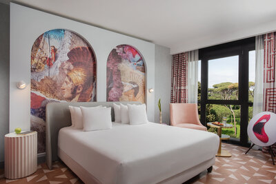 nhow_Roma_Room_Imperial_Suite_Bar_&_Beyond_Bed_Music_Speaker_With_View.jpg