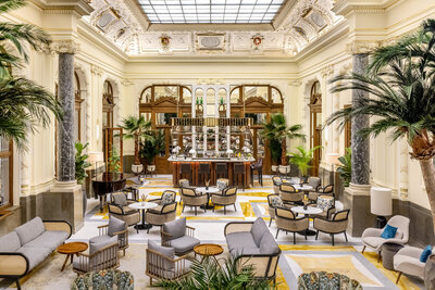 NH_Collection_Prague_Carlo_IV_Bar_lobby_wide_front_shot-8166x5447