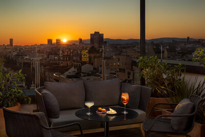 NH_Collection_Calderon Rooftop Eleven BCN Atardecer