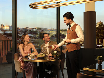 Tivoli_Kopke_Porto_Gaia_Hotel_Lifestyle_1638_Restaurant_1-5742x4308.jpg