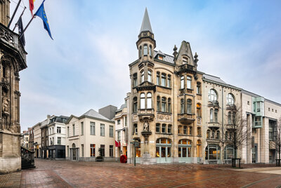 NH_Collection_Gent_Facade_Side_View_Monumental_Morning_Light (1)