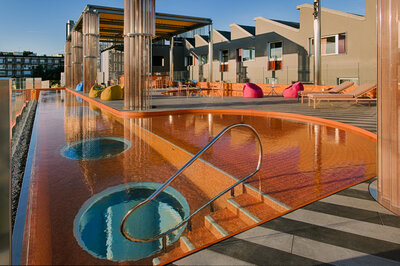 nhow_Milano_Vertigo_Rooftop_Detail_Sunset_Pool