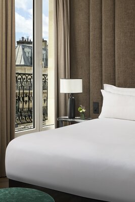 NH_Paris_Opera_Faubourg_Room_junior_suite_detail_vertical