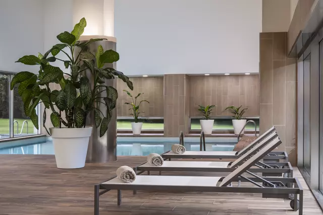 NH_Collection_Santiago_de_Compostela_Interior_Heated_Swimming_Pool_1-1680x1120