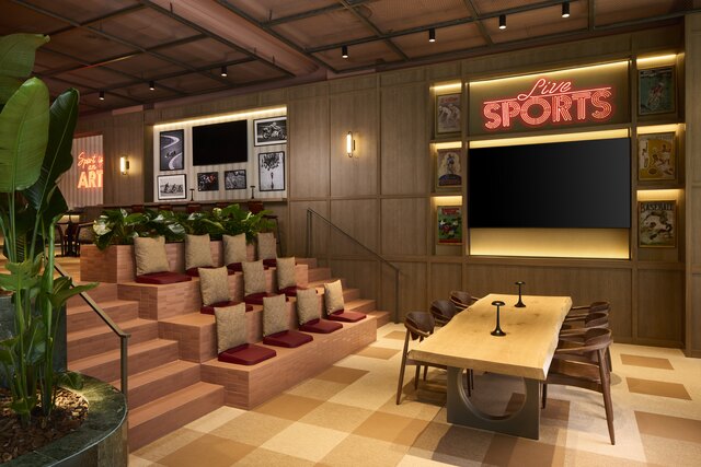 NH_Valencia_Center_Detail_Bar_Interior_Empty_Side_Shot_Tv_Neon_Light.jpg