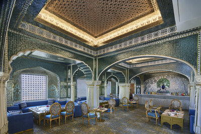 Anantara_Jewel_Bagh_Jaipur_Hotel_Restraunt_Sheesh_Mahal_Bar_Seating_Bar-8192x5464