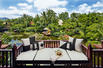 Anantara_Hua_Hin_Resort_Guest_Room_Junior_Lagoon_View_Suite_Balcony_With_Lagoon_View