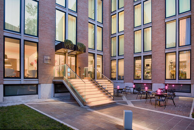 Avani_Rio_Novo_Venice_Hotel_Facade_Exterior_Angle_Shot (1)