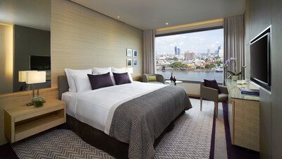 Avani_Plus_Riverside_Bangkok_Hotel_Guest_room_Avani_River_View_Room-6250x3516