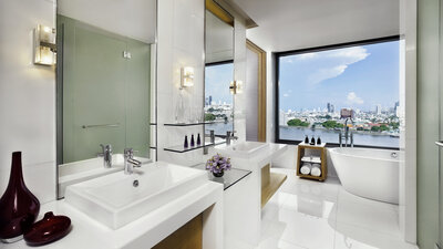 Avani_Plus_Riverside_Bangkok_Hotel_Guest_Room_Junior_Suite_Bathroom-6249x3515