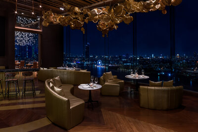 Avani_Plus_Riverside_Bangkok_Hotel_Restaurant_SEEN_Dining_Room_at_Night