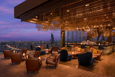 Avani_Plus_Riverside_Bangkok_Hotel_Restaurant_SEEN_Dining_at_Night (1)
