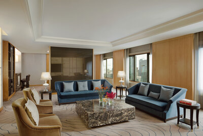 Avani_Ratchada_Bangkok_Hotel_Guest_Room_Presidential_Suite_Living_Window
