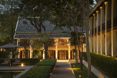 Avani_Plus_Luang_Prabang_Pathway_Evening_View (1)