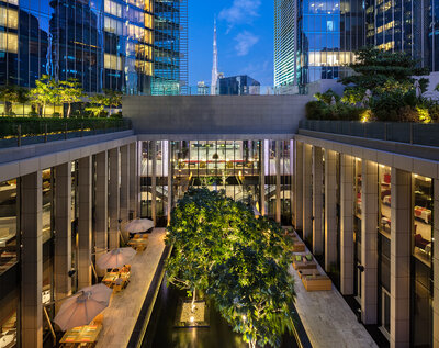 Anantara Downtown Dubai - Brand Approved - Restuarant - Courtyard - Night time (1)