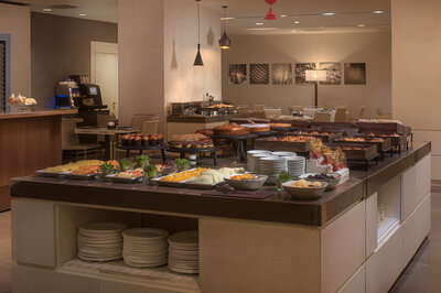 NH_Collection_Vittorio_Veneto_Breakfast_Buffet_Corner.JPG
