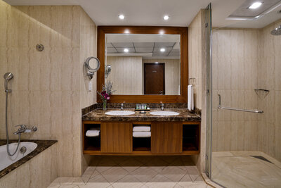 Studio_Bathroom_1