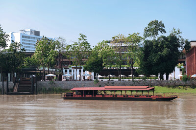 Anantara-Chiang-Mai---JAO-Ping-River-Cruise---Nam-Jit-saling-from-resort-pier